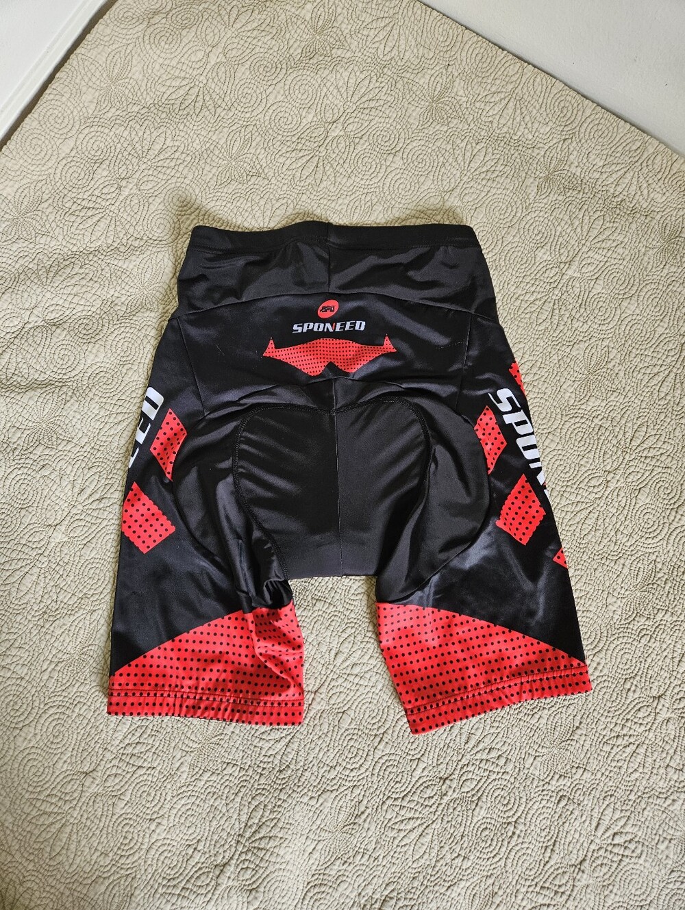 Sponeed Men's Cycling Shorts Padded Seat, Size XL, Red/Black